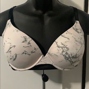 Victoria’s Secret push up bra